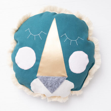 coussin lion paon-rose boho