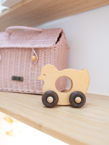 Canard en bois artisanal