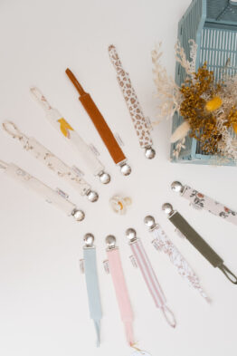 Attaches sucette clip métal